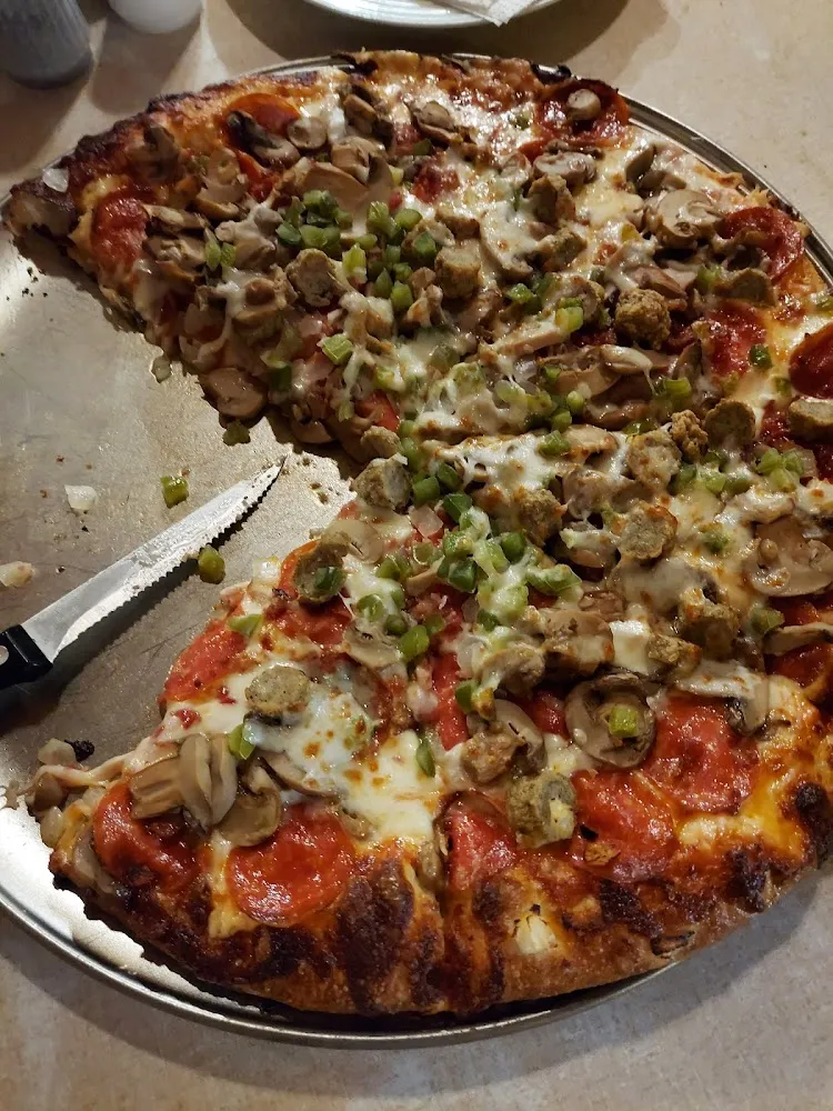 Pizza Mushroom Peppers and Pepperoni